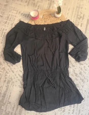 Tunqiue noir taille S