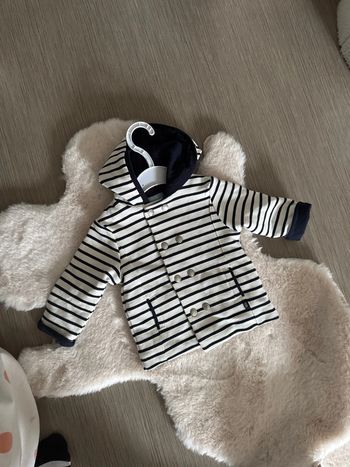 Veste coupe vent taille 6 mois marinière