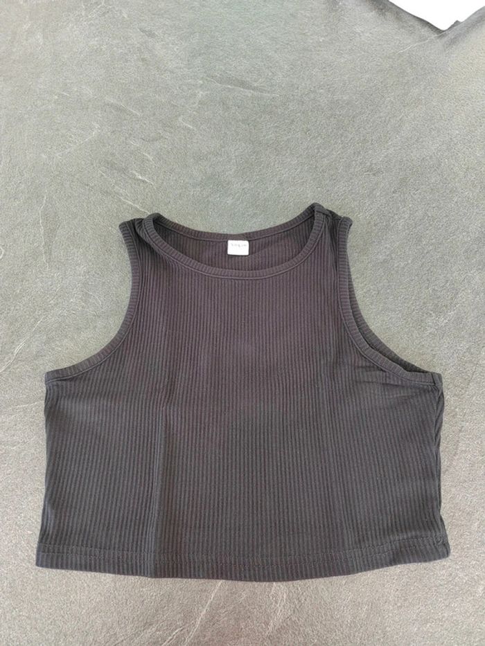 Crop top noir sans manche Shein Taille : 10 ans Excellent état