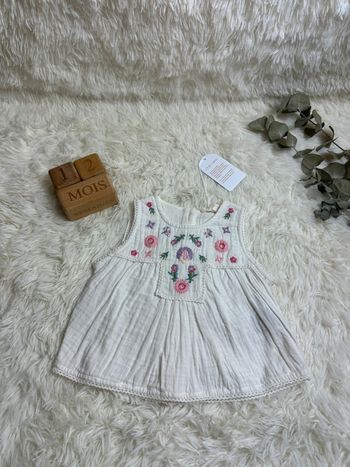 Haut gaze de coton blanc Louise Misha taille 12 mois
