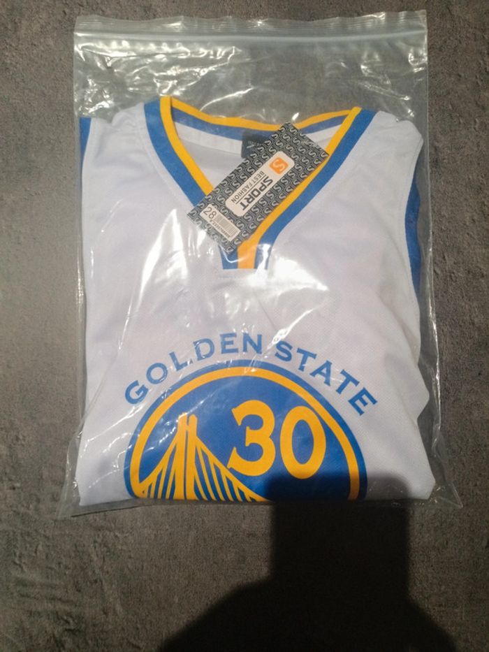 Tenue NBA golden state warriors Stephen Curry blanc. T.28 - photo numéro 5