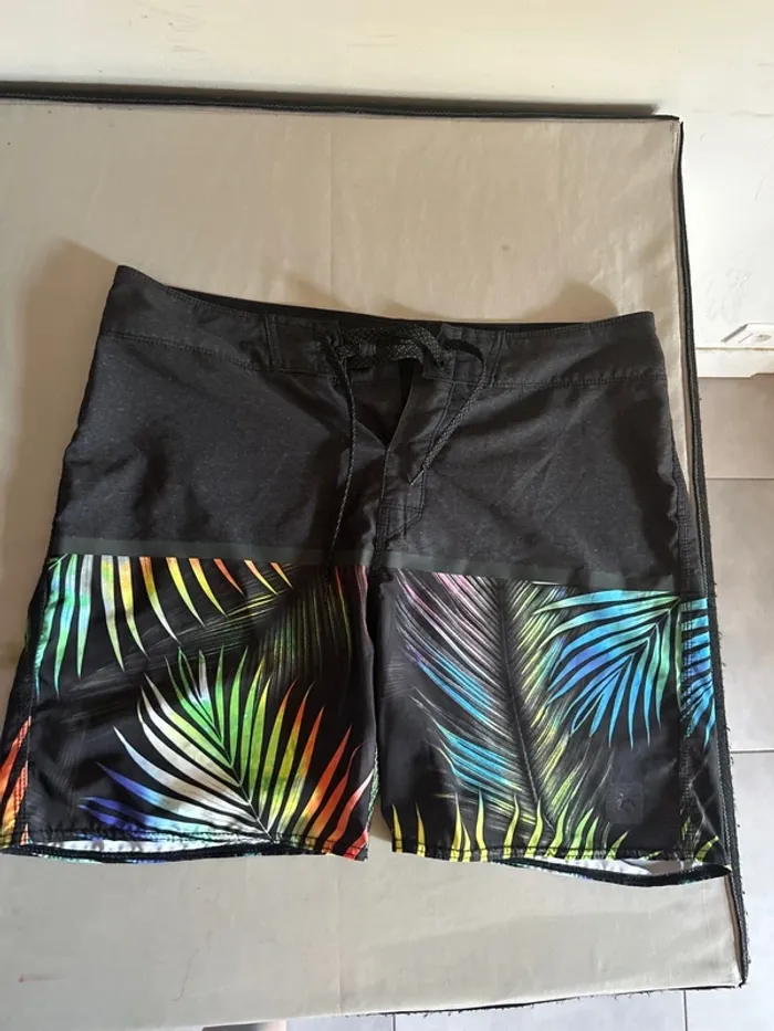 Short de bain t.M