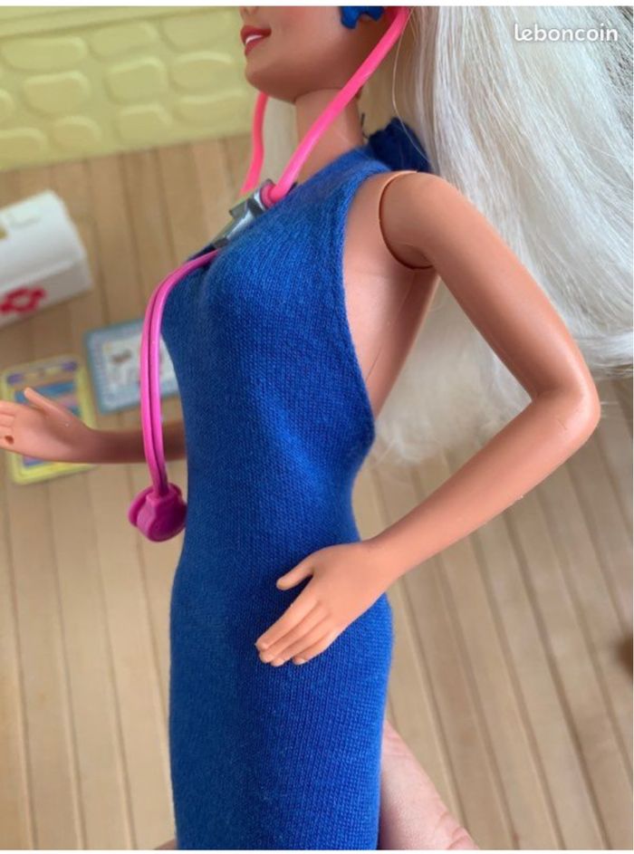 Barbie docteur 1994 - photo numéro 4