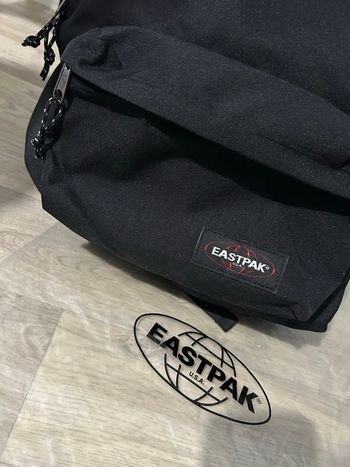 Sac à dos eastpak noir neuf 