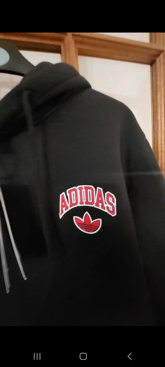 Sweat adidas neuf - photo numéro 3