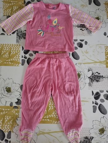 Pyjama 2 pièces a pieds 18mois