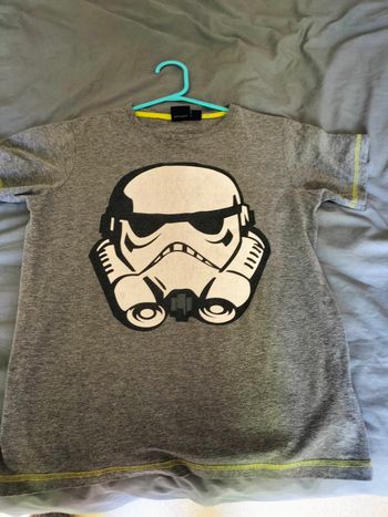 Tshirt gris Star Wars  10 ans