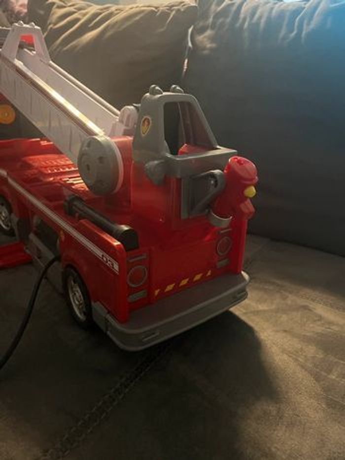 Camion de pompiers pat patrouille - photo numéro 8