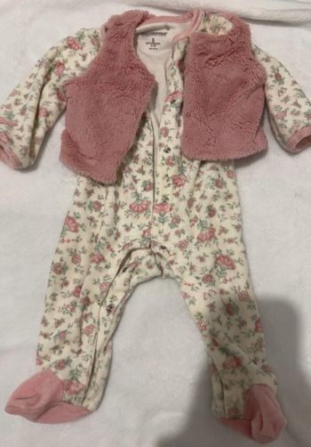 Vêtements filles  pour 1/3/6 mois