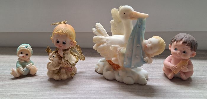 Lot de 4 figurines naissance garçon - photo numéro 3