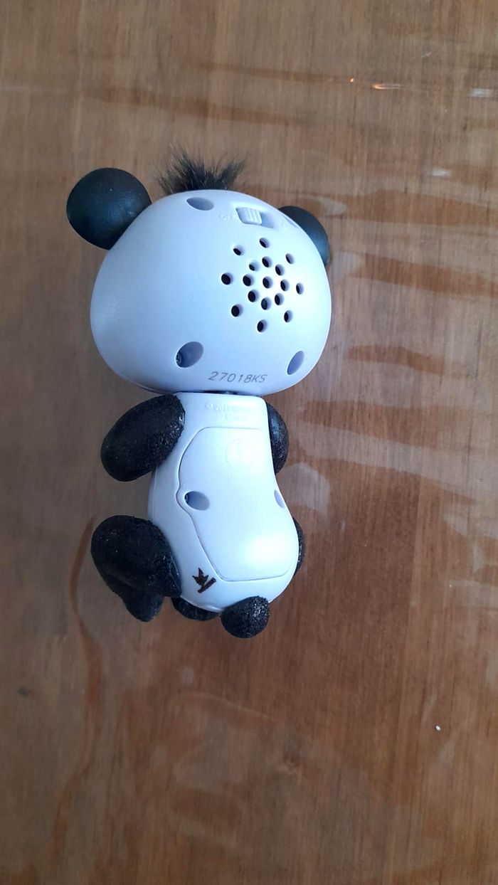 Fingerlings Glitter Drew le Panda noir et blanc 🐼 - photo numéro 3