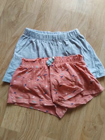 Lot shorts fille 4ans