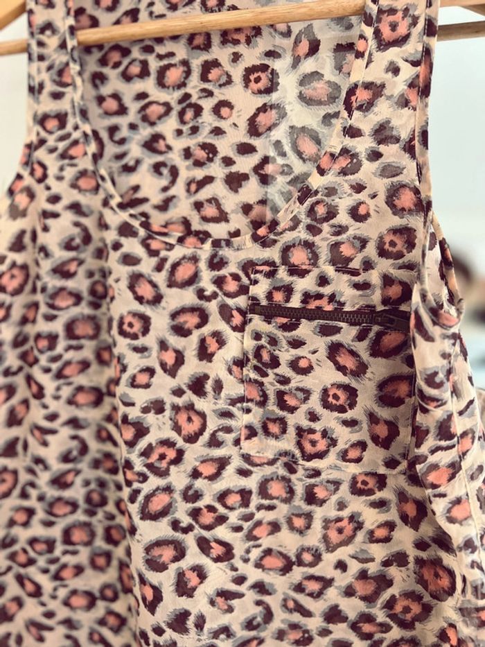 Débardeur en voilage motif léopard rose et beige - photo numéro 2