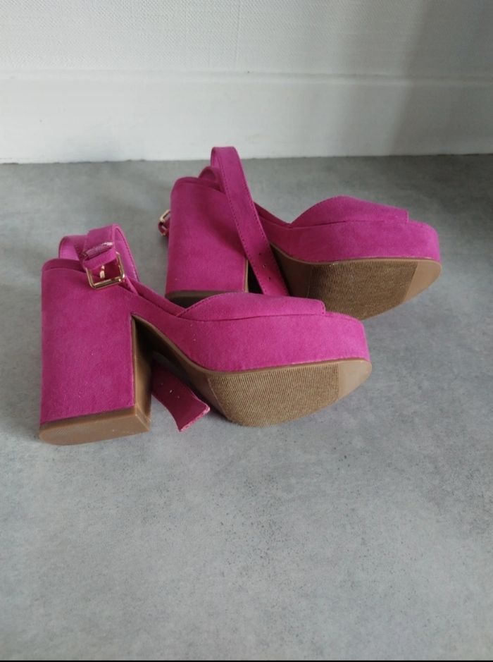 Sandale à talons - photo numéro 3