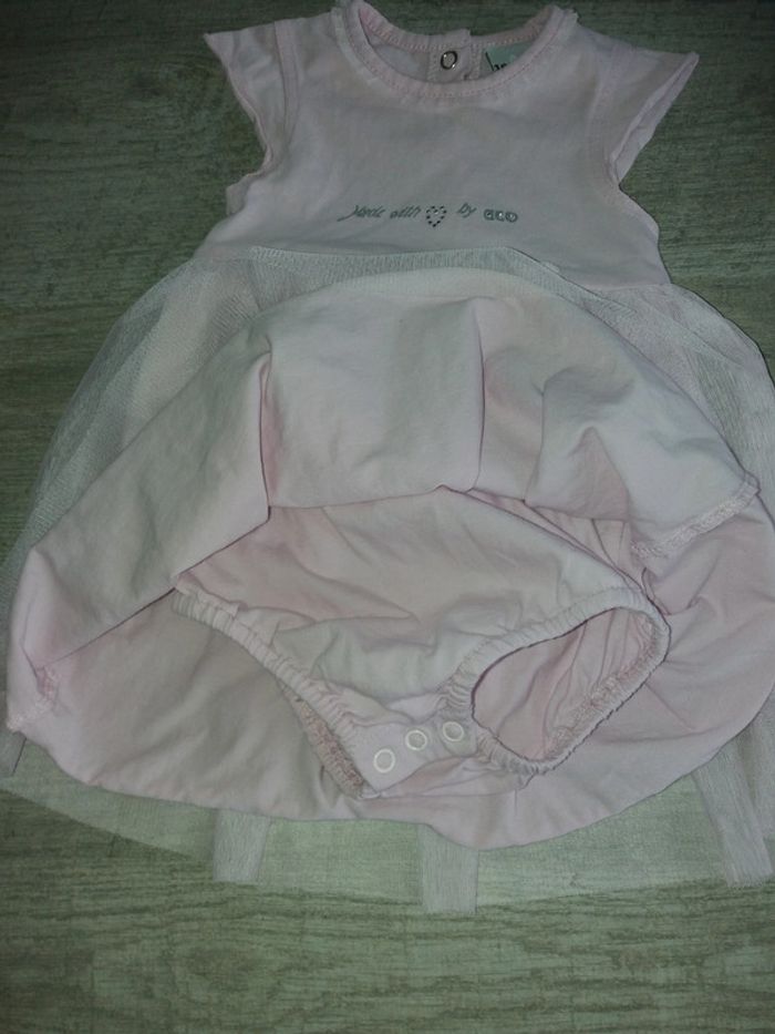Robe 6-9 mois - photo numéro 3