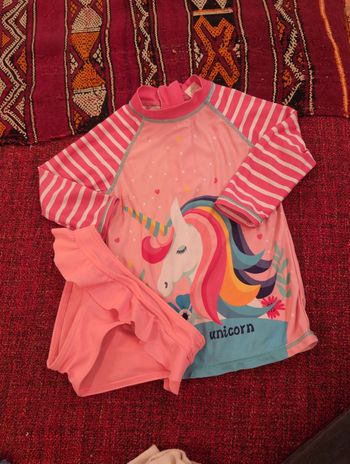Chouette ensemble de piscine ou natation