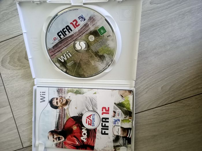 Jeu Wii FIFA 2012 - photo numéro 2