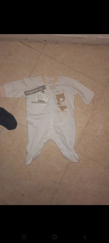 Grenouillère bébé