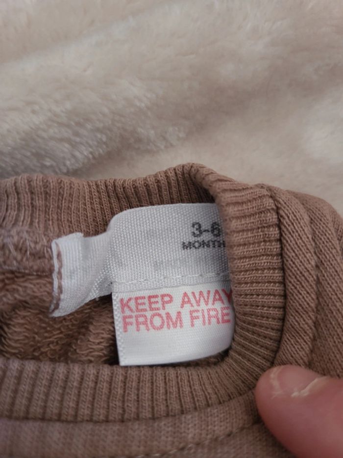 Sweat 3/6 mois - photo numéro 2