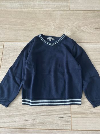 Petit pull garçon mi saison  col V