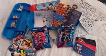 Ensemble activités dessins, autocollants, puzzle et autres Pat Patrouille