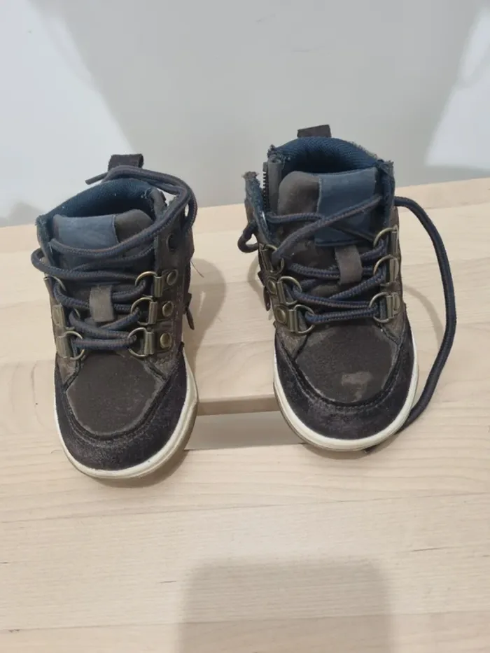 Bottines bébé taille 21 - photo numéro 2