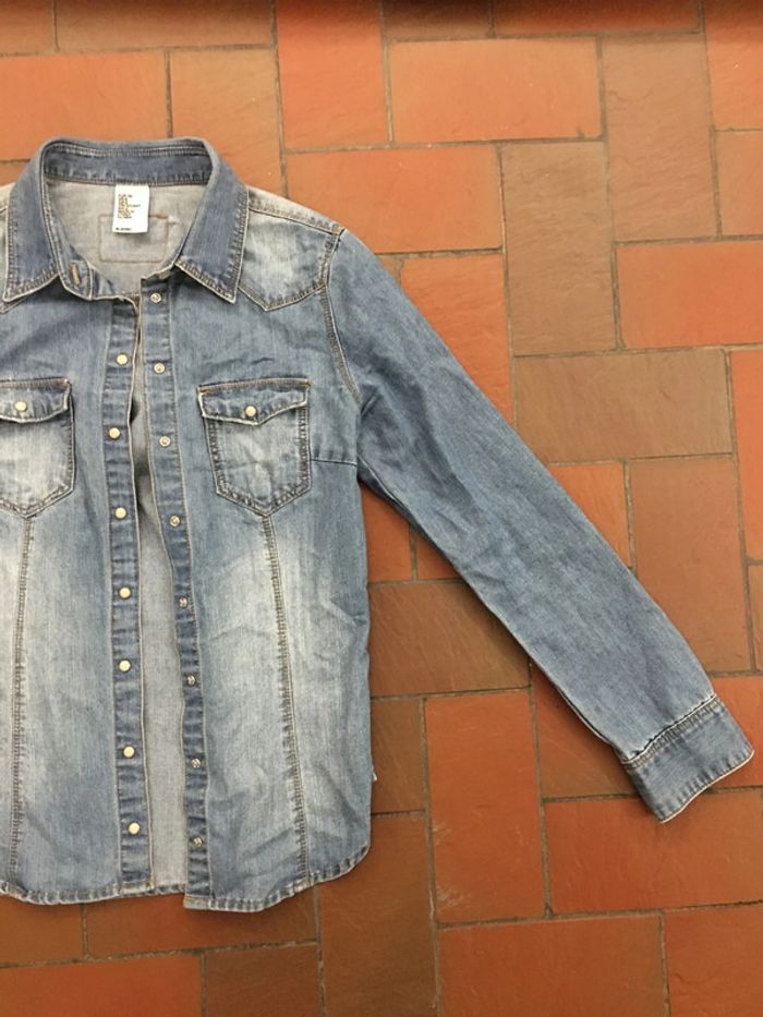 Chemise en jean H&M taille 36 - photo numéro 3