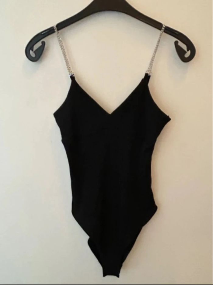 Body à bretelles cristaux