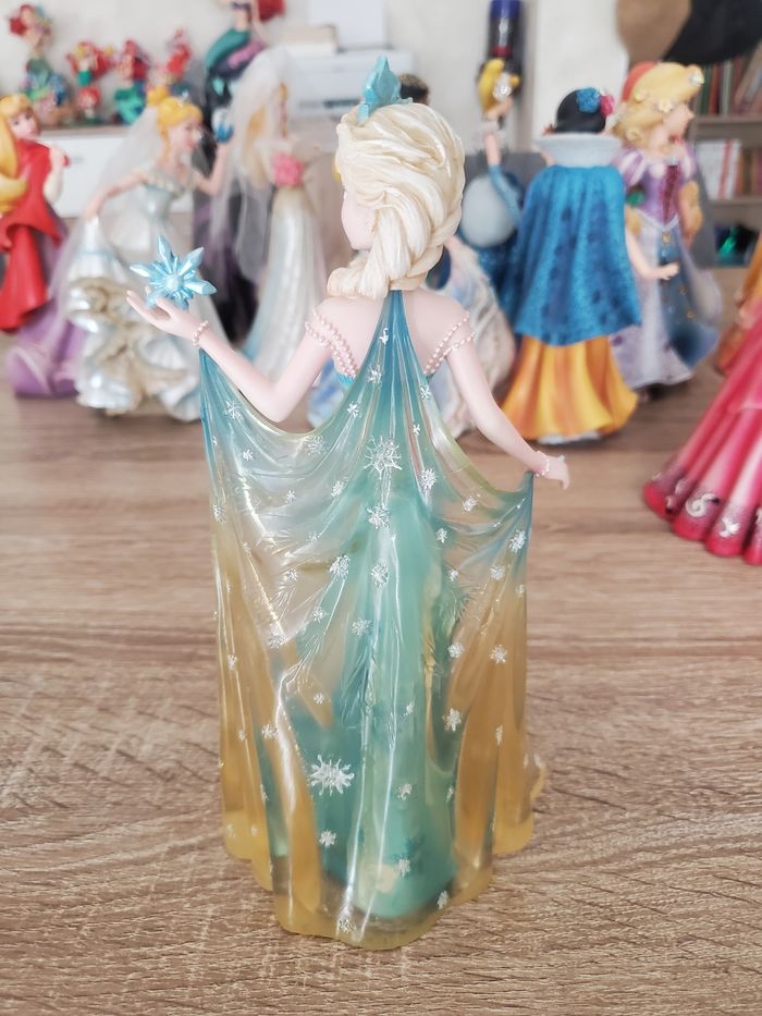 Figurine Elsa - photo numéro 2