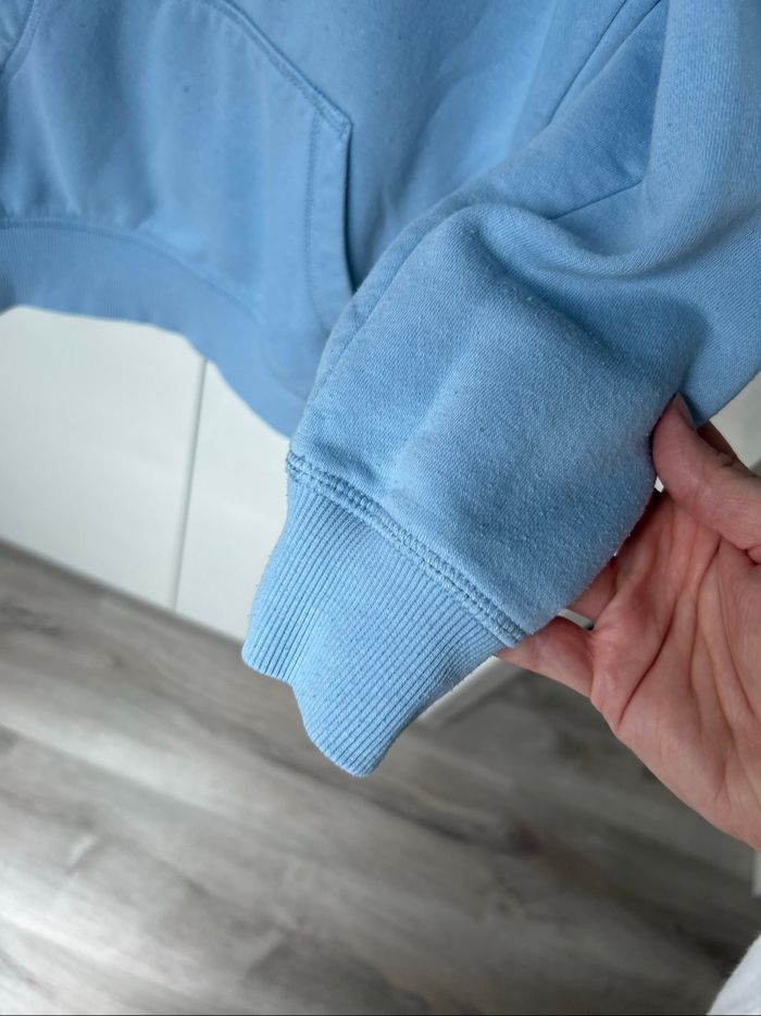 Sweat bleu - photo numéro 2