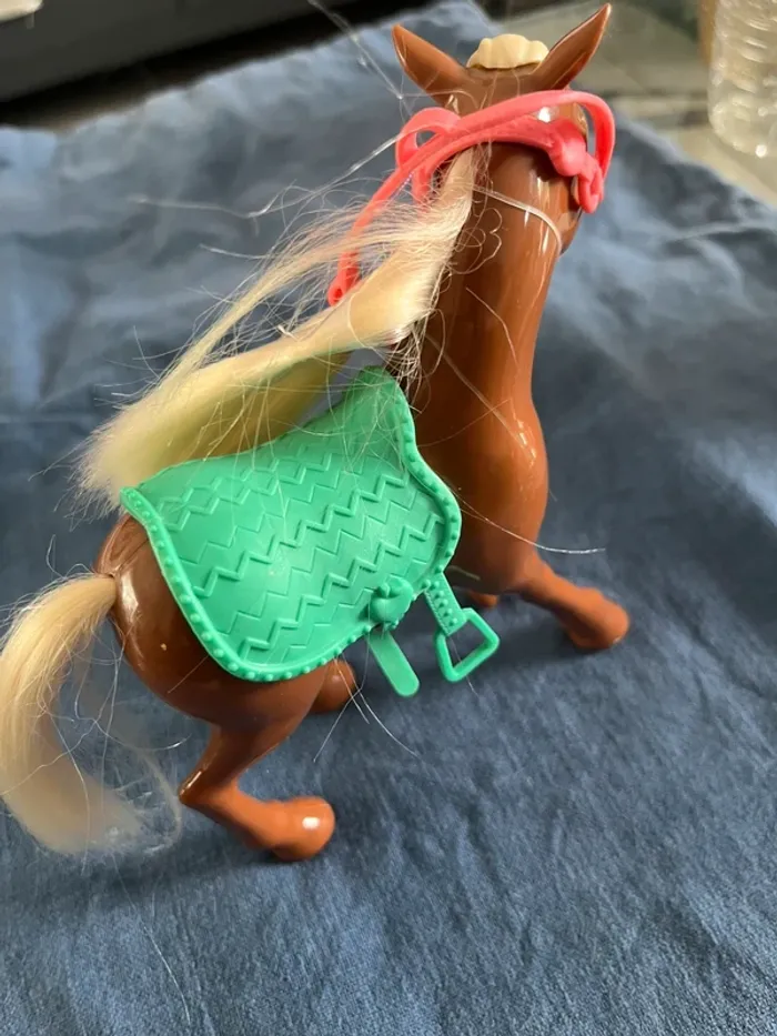 Poney de barbie Chelsea famille - photo numéro 2