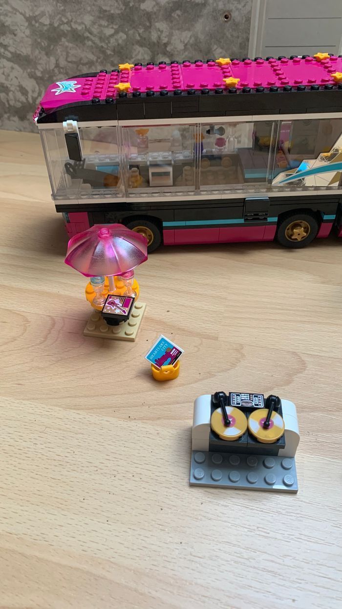 Lego Friends 41106-La tournée en bus - photo numéro 3