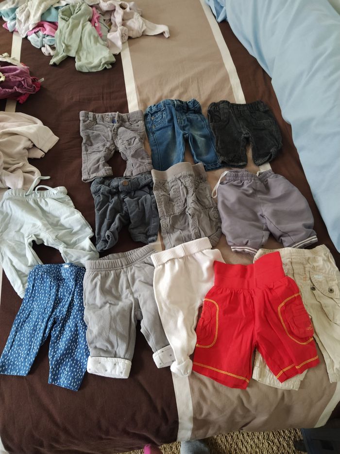 Lot vêtements 1 mois - photo numéro 4