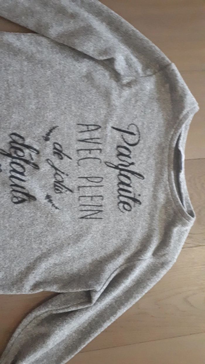 Pull gris cache cache - photo numéro 2