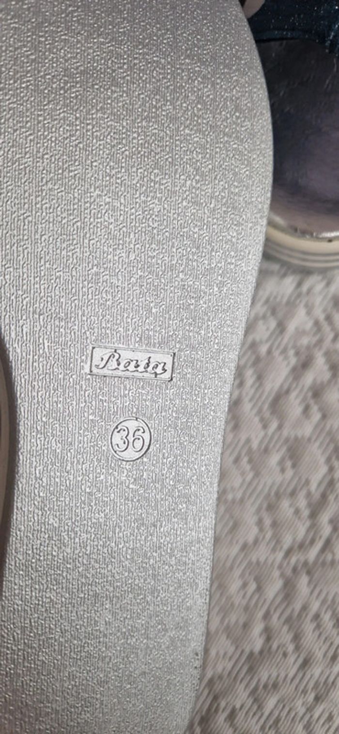 Chaussures femme Bata P36 neuves - photo numéro 7