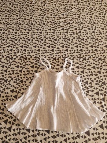 Débardeur taille 6 mois