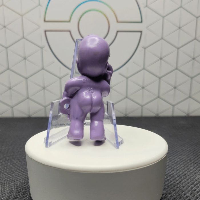 Figurine Babies Série n°23: Edouard Le Fêtard Galoob 1991 Violet Clair - photo numéro 2