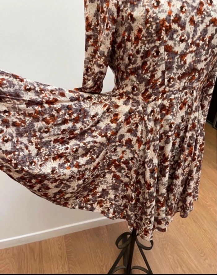 Superbe robe fluide H&M 🌸 40 L - photo numéro 5