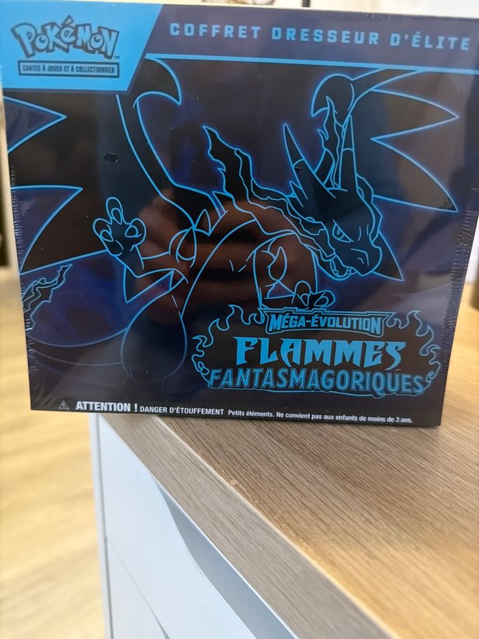 Etb Pokémon ME02 défaut