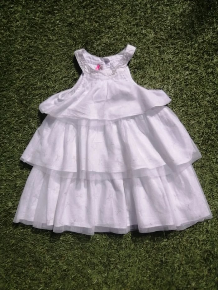 Jolie petite robe blanche