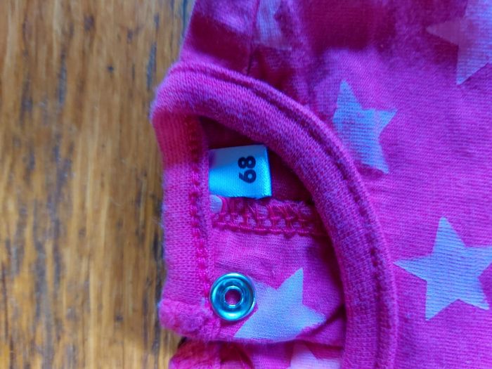 Lot 4 t shirts - photo numéro 2