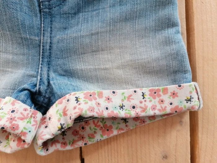 Short Primark 12/18 mois - photo numéro 3