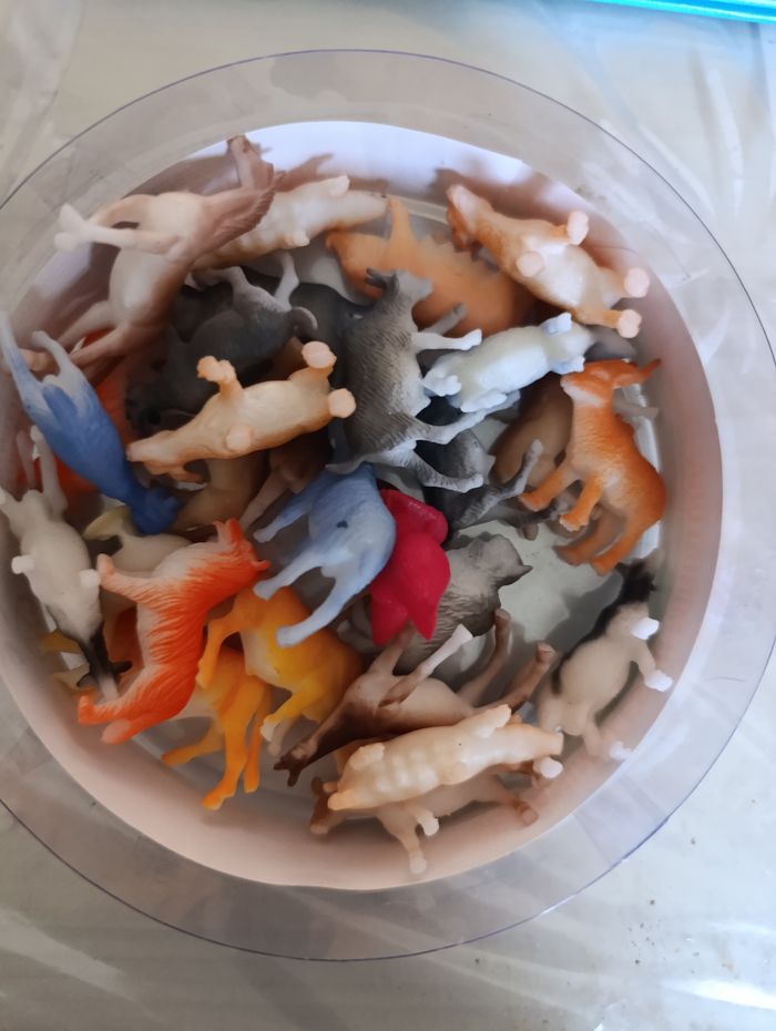 lot de 37 figurines animaux - photo numéro 2