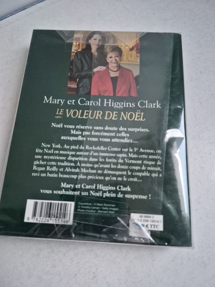 Le voleur de Noël. Mary Higgings Clark - photo numéro 2
