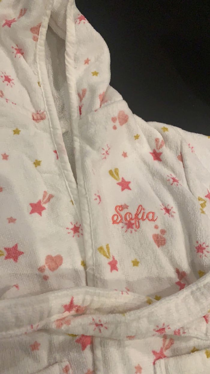 Peignoir brodé prénom Sofia - photo numéro 2