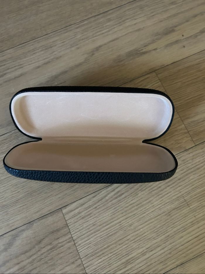 Boîte à lunettes - photo numéro 2