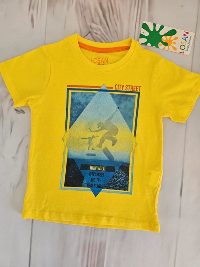 Tee-shirt 2/3 ans - photo numéro 2