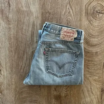Jean/pantalon gris clair Levi's 501 pour homme, taille : W 34 L 36 (44 taille française)