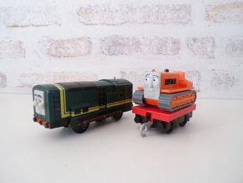Locomotive - Train - Thomas et ses amis - Paxton et l'engin de chantier (J2)