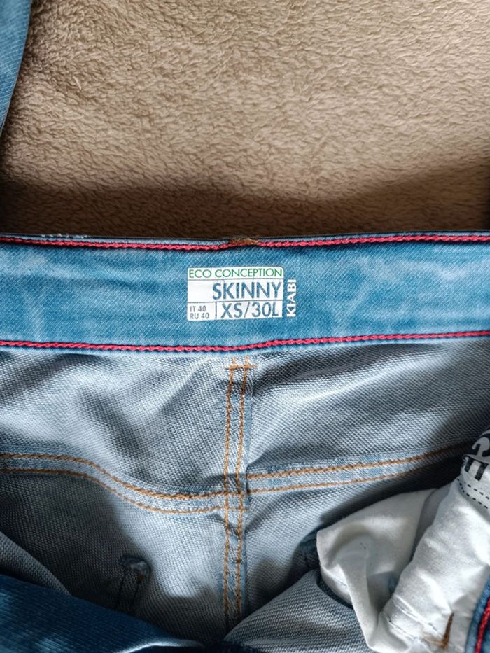 Jean skinny Kiabi taille xs - photo numéro 4